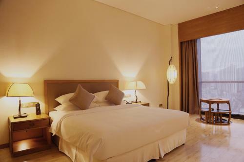 Amitabha Hotel (Fuzhou Pushang)