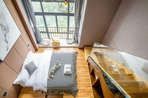 Lavendar Duplex Apartment