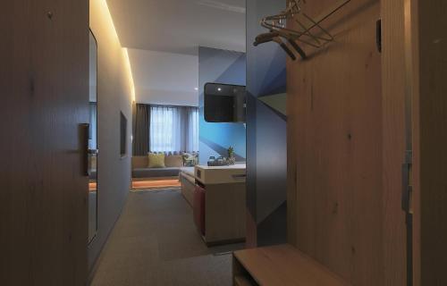 Ebo Hotel (Hangzhou West Lake)
