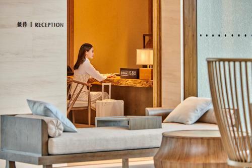 Hotel Lushan West Sea Resort, Curio Collection By Hilton