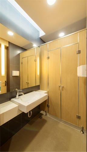 Hotel Hanting Shanghai Hongqiao Hub Railway Station