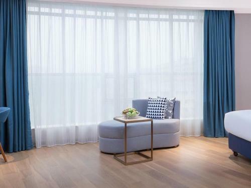 Shenzhen Universide-senter?baohe Road Kyriad Marvelous Hotel