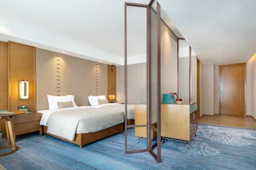 Hotel ????????