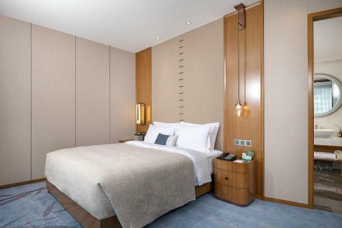 Hotel ????????