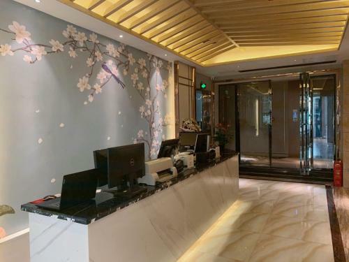 Tongren Qingyou Hotel