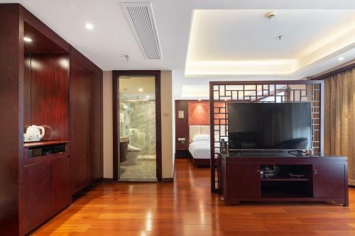 Zongrui Hotel
