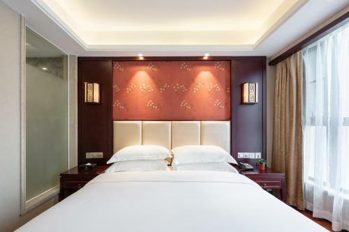 Zongrui Hotel