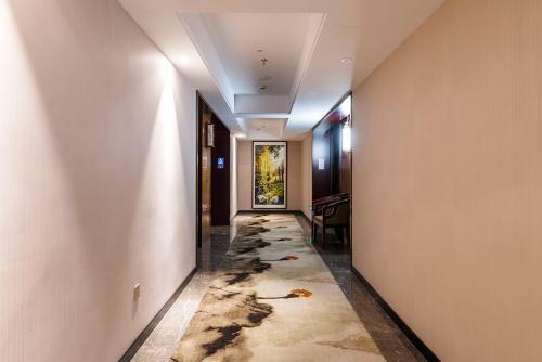 Zongrui Hotel