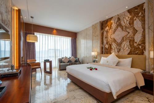 King Royal Hotel Yunfu