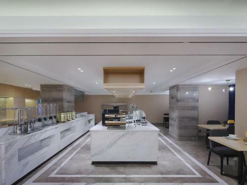 Kyriad Marvelous Hotel Suzhou Wujiang People's Square