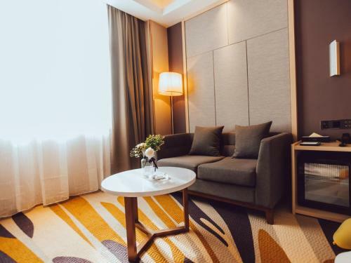 Lavande Hotel Suzhou High Speed Rail North Station
