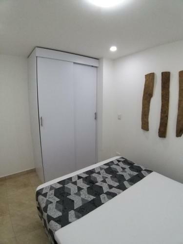 Farallones Apartahotel - Betania
