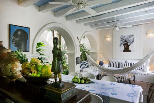 Charming 4br House W/pool In Downtown Near Beaches & Churches