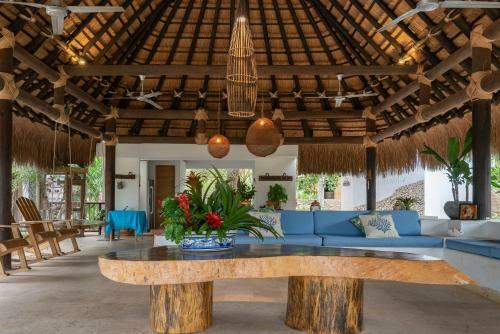 Oceanfront Nueva Vida Baru By Huespedia