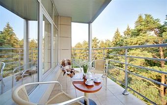 Repino Cronwell Park Hotel
