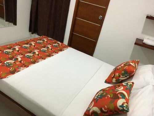 Hotel Canoa Inn