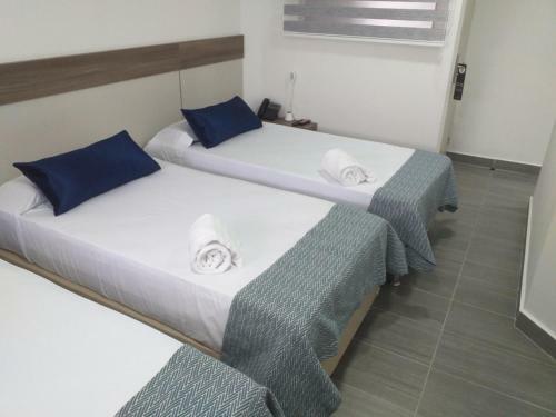 Seven Inn Hotel