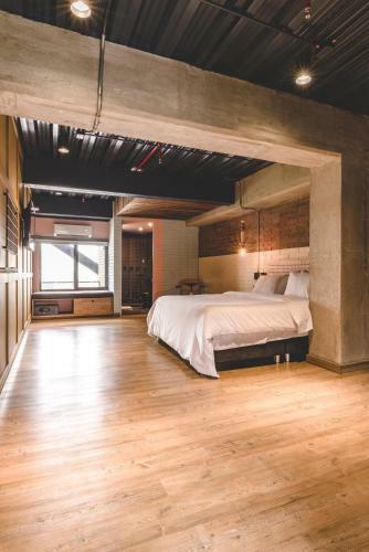The Somos Hotel