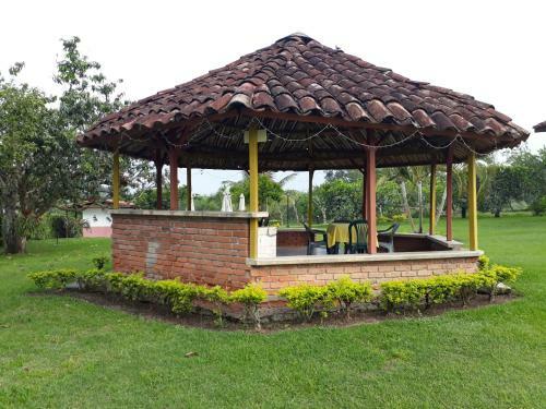 Hostal Rural Accommodation Los Cerezos