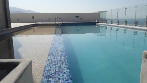 Learn To Pronounce Exclusive Ocean View Apartment