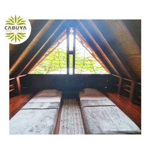 Cabuya Lodge