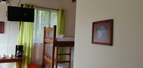 Kingfisher Lodge & Tours