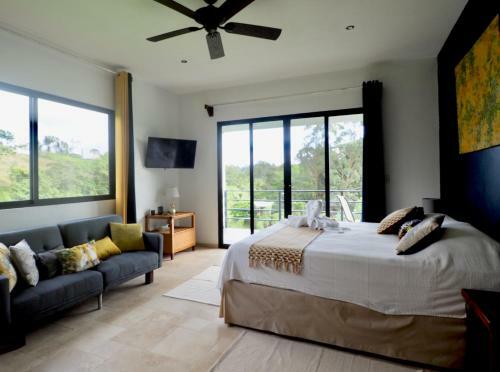 Hostal Blue Jungle Lodge