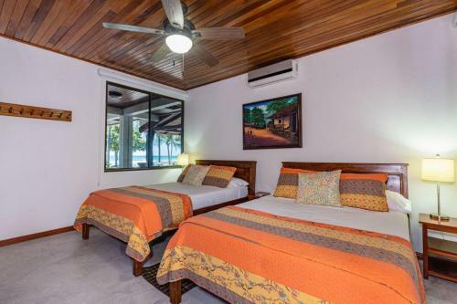 Villa Carmela By The Sea