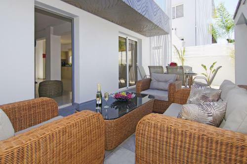 Villa Bridgit