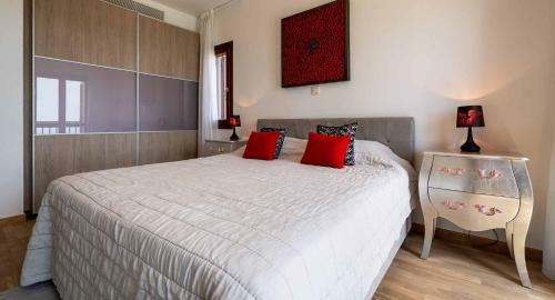 Villa Idalium - Stunning Front Line Villa With Panoramic Sea Views