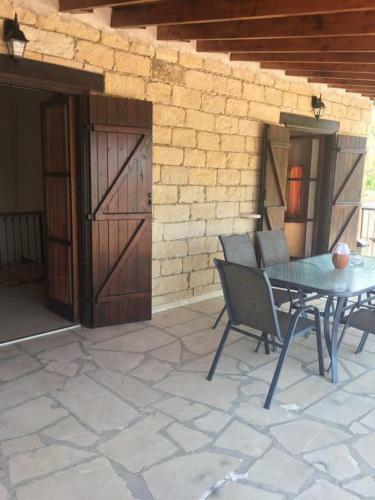 Unique Traditional Palace House Pachna