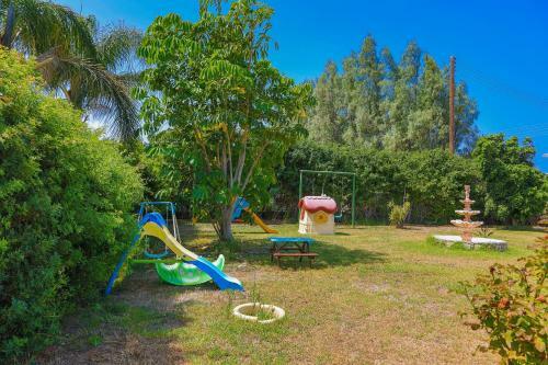 Villa Tsikkos Ena