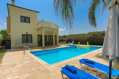 Villa Tsikkos Ena
