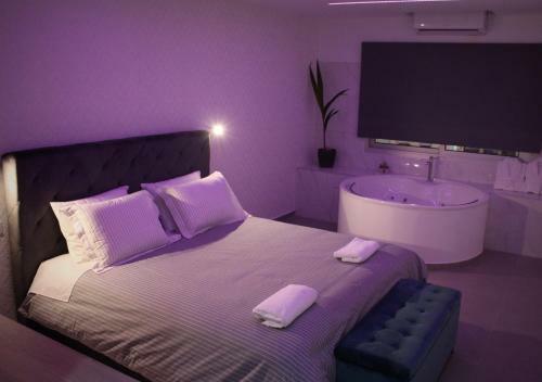 Apartamento Purple Orange Luxury Suites