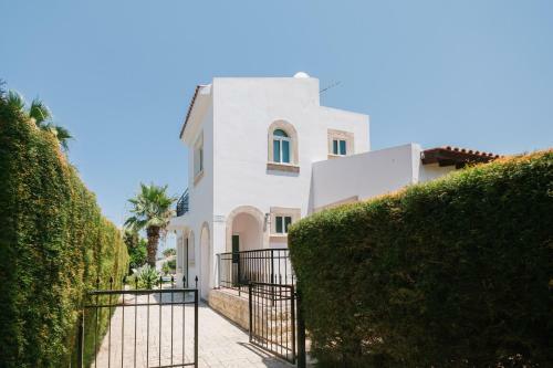 Cleopatra 3 Bedroom Villa