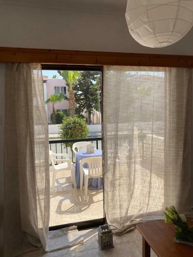 Seashell Apartments