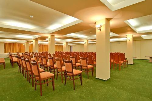 Hotel Complex Bran-brad-bega