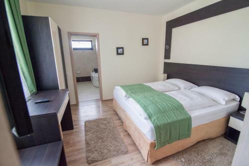 Hotel Pensiunea Aristocratis