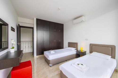 Villa Crystal Blue 15