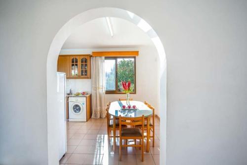 Pegeia Villa Sleeps 6 With Pool Air Con And Wifi