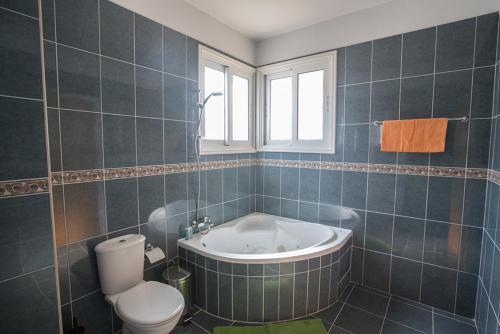 Four Bedrooms Villa 1268