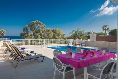 Four Bedrooms Villa 1268