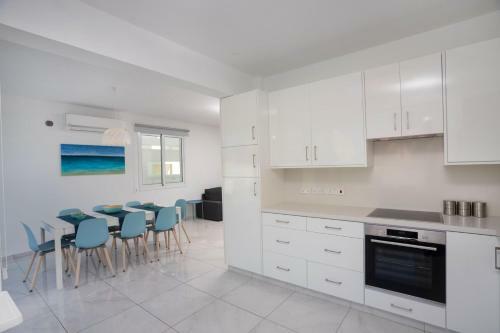 Villa Ioli Green Bay Protaras