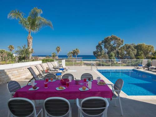 Villa Mesogi Seafront Stunning 4bdr Fontline Protaras Villa