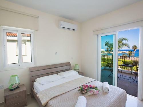 Villa Mesogi Seafront Stunning 4bdr Fontline Protaras Villa
