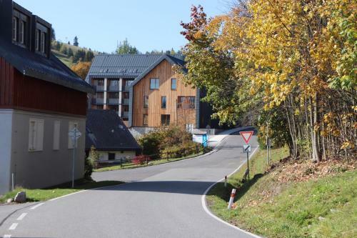 Apartm�n Mil�?