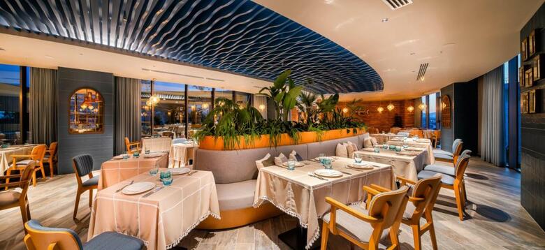Concorde Tower Hotel & Casino