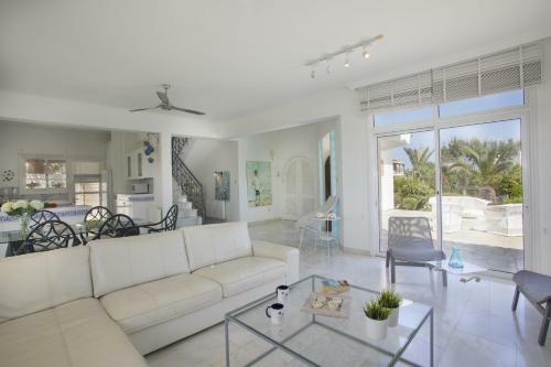 Protaras Villa Mazeri