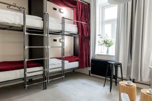 Hostal Wake Up Wellness Hostel