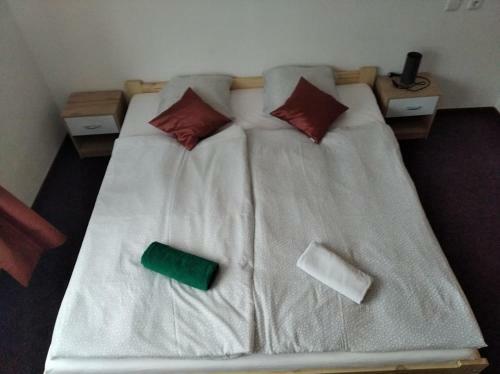 Hostal Penzion Almi